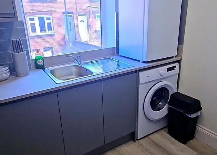 Dress To Impress Apartment Leeds (West Yorkshire)