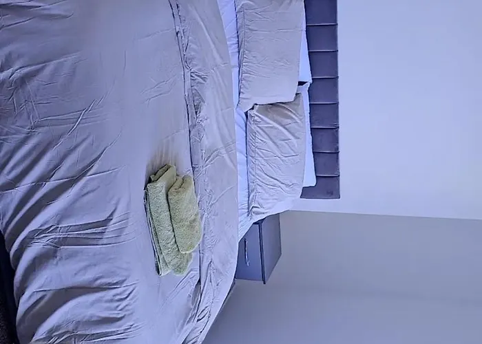 Dress To Impress Leeds (West Yorkshire)